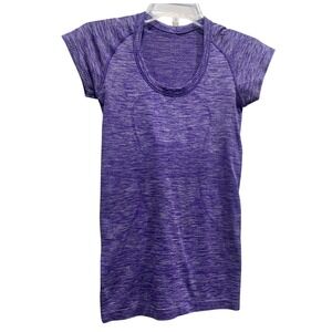Lululemon Run Swiftly Tech Short Sleeve Scoop
Heathered Bruised Berry‎ sz 4